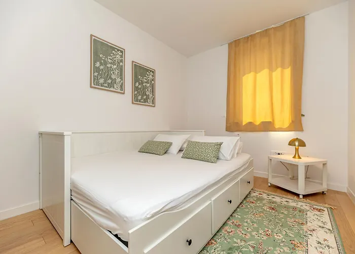 Апартаменты Apartment Zadar Beach *